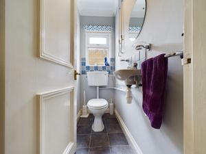 Cloakroom- click for photo gallery